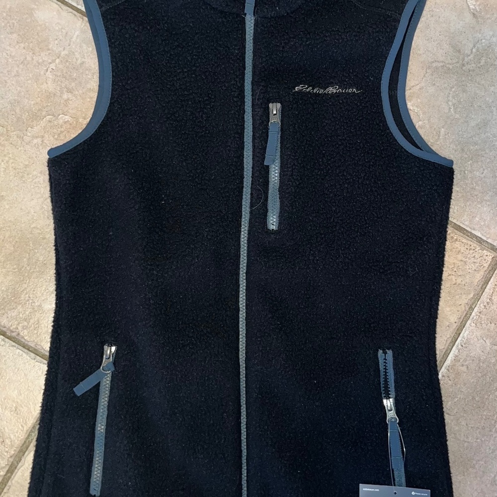 Women’s XS Eddie Bauer fleece vest NWT